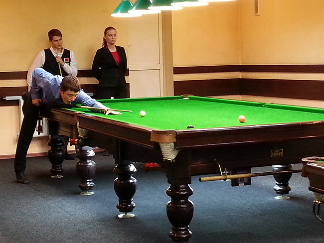 Александр Жданович во время матча против Владислава Калиновского